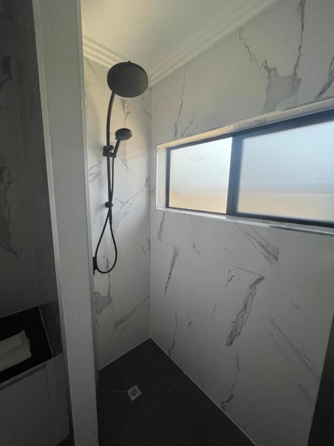 Luxury With Huge Pool And Putting Green! * Townsville